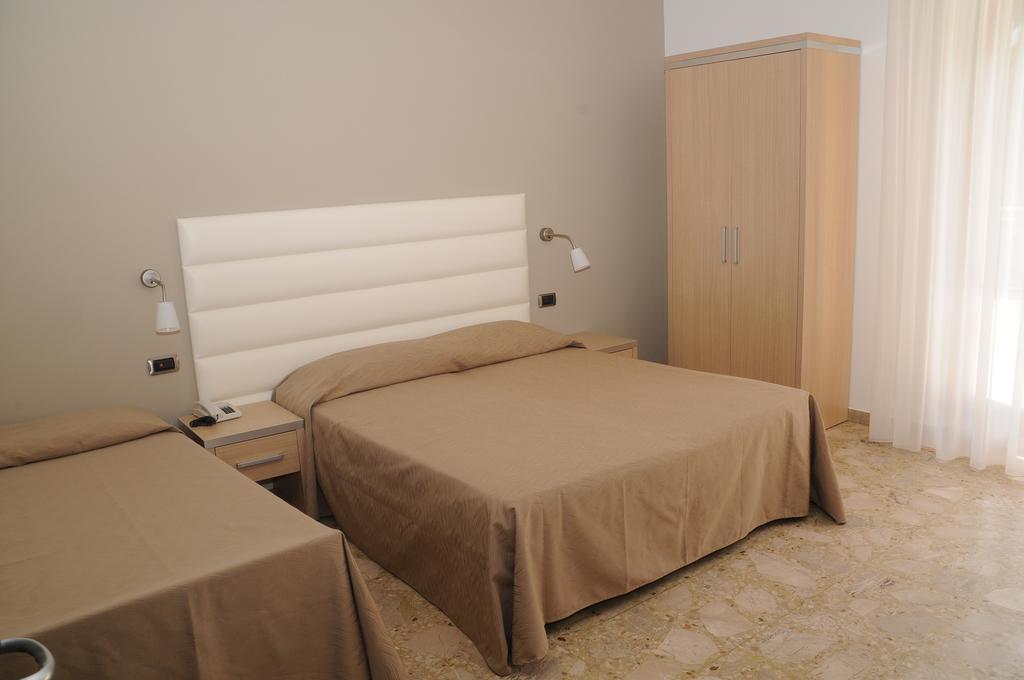 Hotel Florence San Benedetto del Tronto Kültér fotó